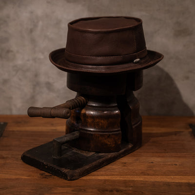 PORKPIE HAT / BROWN COW