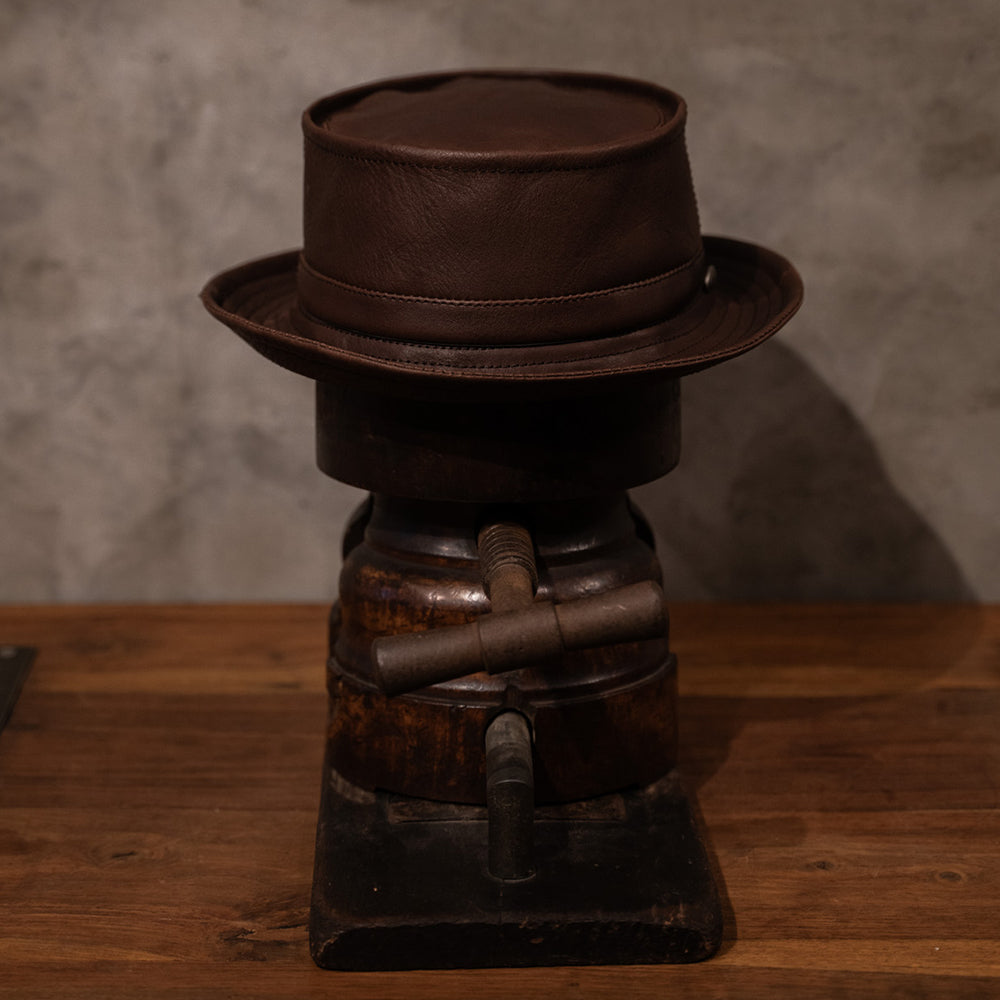 PORKPIE HAT / BROWN COW